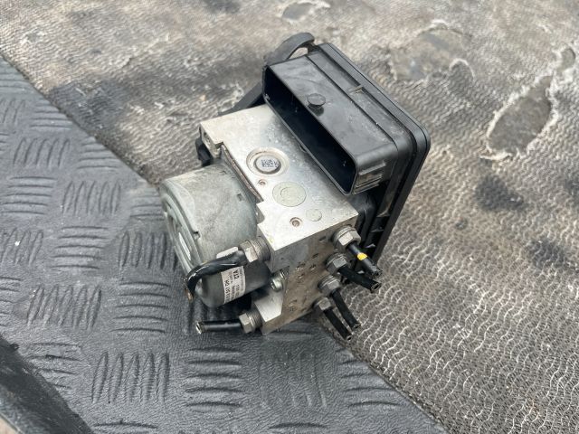 bontott VW PASSAT B8 ABS Kocka