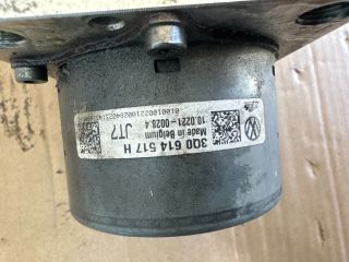 bontott VW PASSAT B8 ABS Kocka