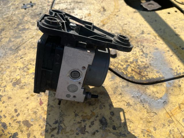 bontott VW PASSAT B8 ABS Kocka