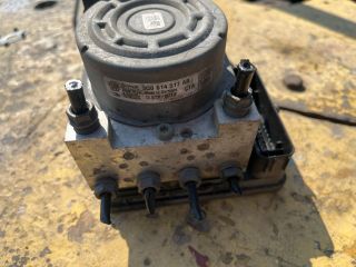 bontott VW PASSAT B8 ABS Kocka