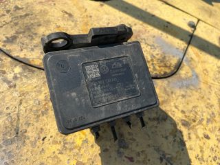 bontott VW PASSAT B8 ABS Kocka