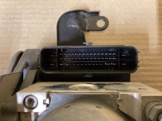 bontott VW PASSAT B8 ABS Kocka