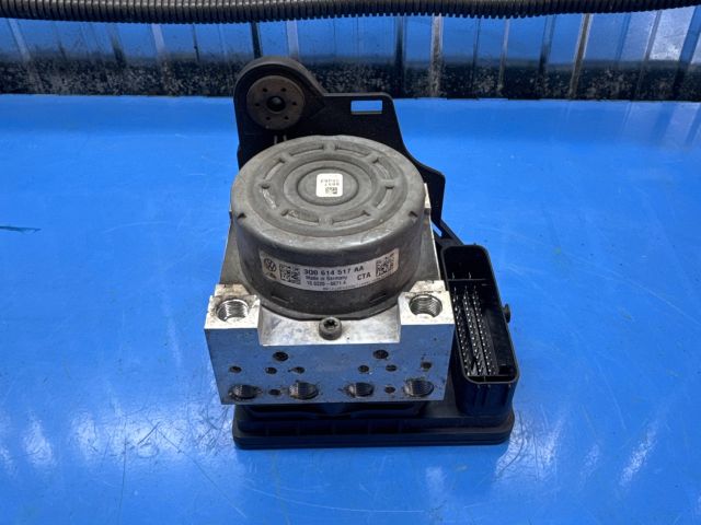 bontott VW PASSAT B8 ABS Kocka