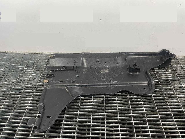 bontott VW PASSAT B8 Alsó Motorburkolat