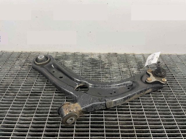 bontott VW PASSAT B8 Bal első Lengőkar