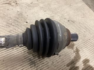 bontott VW PASSAT B8 Bal Féltengely