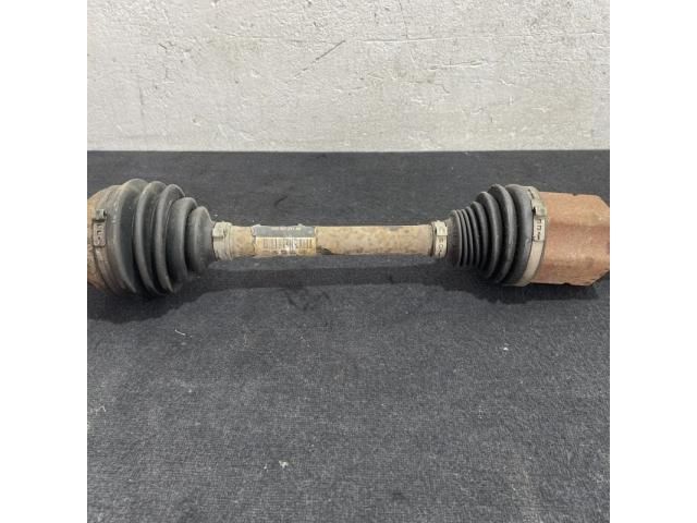 bontott VW PASSAT B8 Bal Féltengely