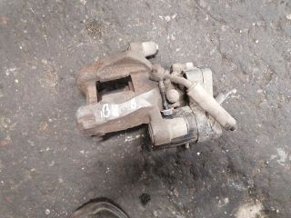 bontott VW PASSAT B8 Bal hátsó Féknyereg Munkahengerrel