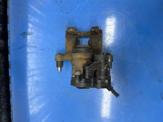 bontott VW PASSAT B8 Bal hátsó Féknyereg Munkahengerrel