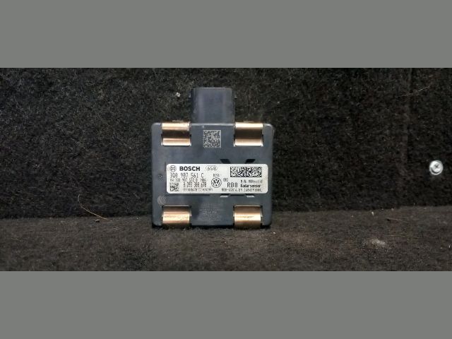 bontott VW PASSAT B8 Distronic Vezérlő Panel