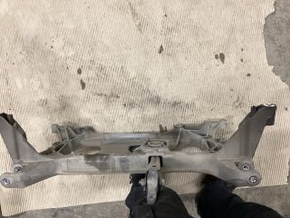 bontott VW PASSAT B8 Első Bölcső