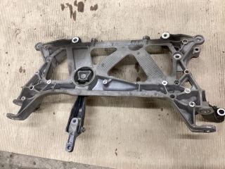 bontott VW PASSAT B8 Első Bölcső