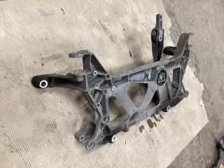 bontott VW PASSAT B8 Első Bölcső