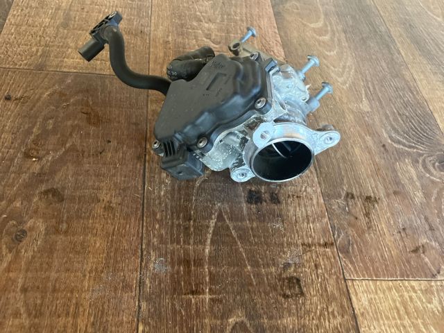 bontott VW PASSAT B8 Fojtószelep (Elektromos)