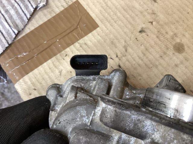 bontott VW PASSAT B8 Fojtószelep (Elektromos)