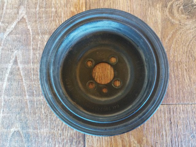 bontott VW PASSAT B8 Főtengely Szíjtárcsa