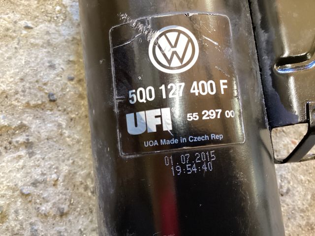 bontott VW PASSAT B8 Gázolajszűrő Ház