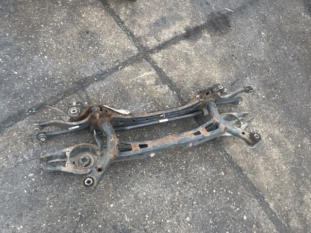 bontott VW PASSAT B8 Hátsó Híd (Tárcsafékes)