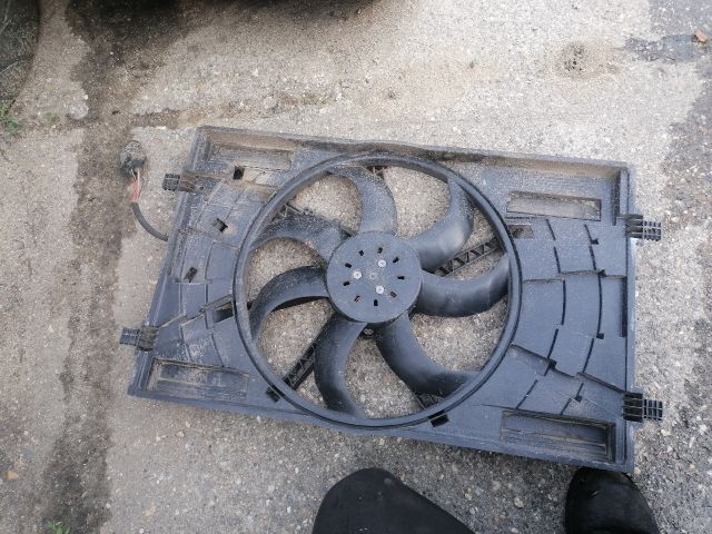 bontott VW PASSAT B8 Hűtő Ventilátor(ok), Radiátor(ok) Szett