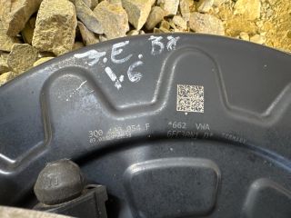 bontott VW PASSAT B8 Jobb első Csonkállvány Kerékaggyal