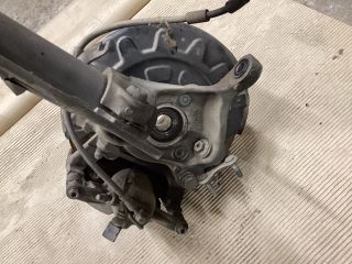 bontott VW PASSAT B8 Jobb első Csonkállvány Kerékaggyal