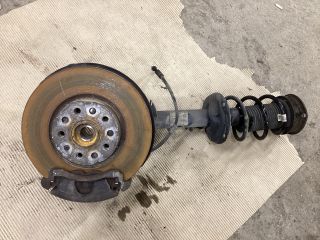 bontott VW PASSAT B8 Jobb első Csonkállvány Kerékaggyal