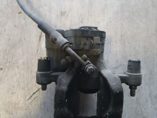 bontott VW PASSAT B8 Jobb első Féknyereg Munkahengerrel