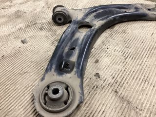 bontott VW PASSAT B8 Jobb első Lengőkar