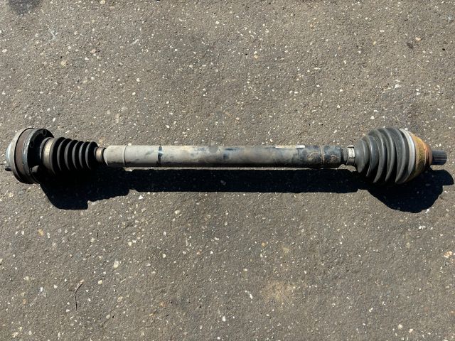 bontott VW PASSAT B8 Jobb Féltengely