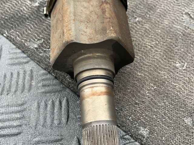 bontott VW PASSAT B8 Jobb Féltengely