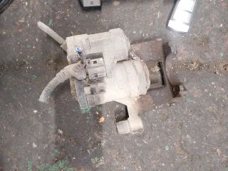 bontott VW PASSAT B8 Jobb hátsó Féknyereg Munkahengerrel