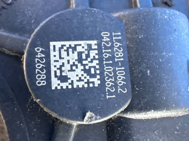 bontott VW PASSAT B8 Jobb hátsó Féknyereg Munkahengerrel