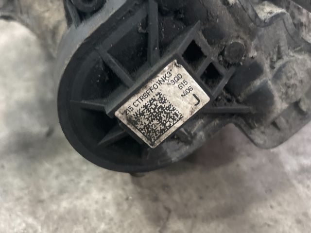 bontott VW PASSAT B8 Jobb hátsó Féknyereg Munkahengerrel