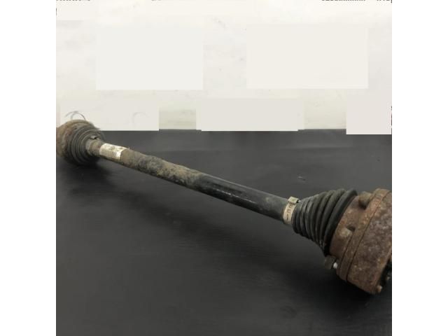 bontott VW PASSAT B8 Jobb hátsó Féltengely