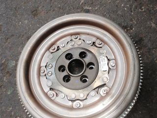 bontott VW PASSAT B8 Kettős tömegű Lendkerék