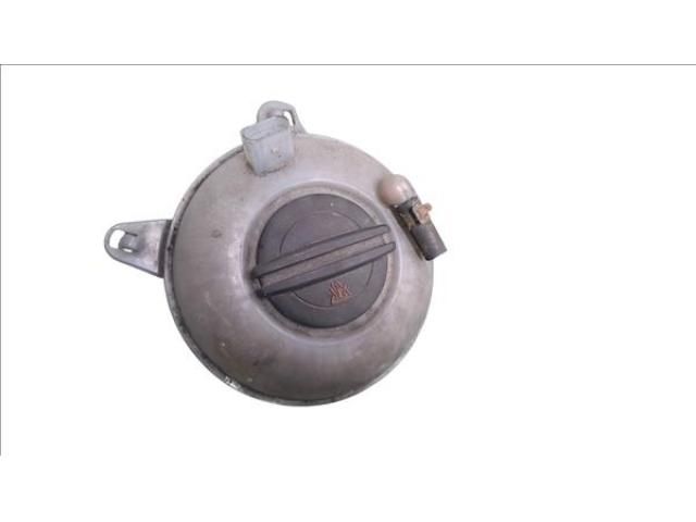 bontott VW PASSAT B8 Kiegyenlítő Tartály