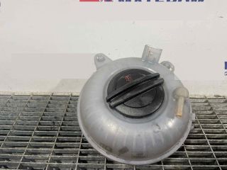 bontott VW PASSAT B8 Kiegyenlítő Tartály