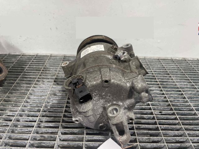 bontott VW PASSAT B8 Klímakompresszor