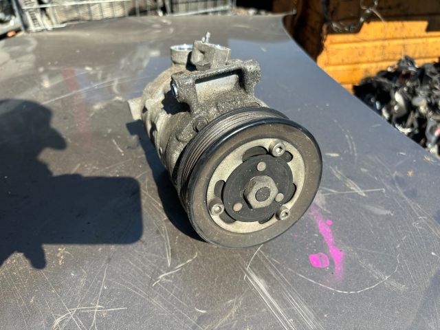 bontott VW PASSAT B8 Klímakompresszor