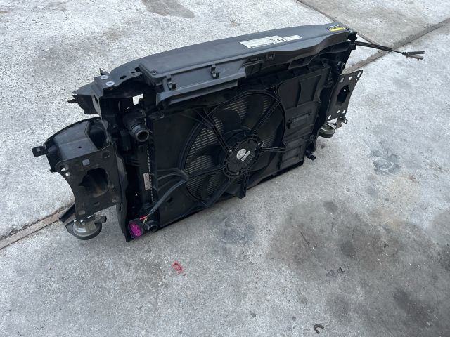 bontott VW PASSAT B8 Komplett Homlokfal (Részeivel)