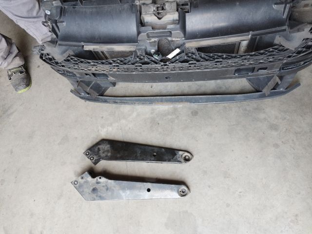 bontott VW PASSAT B8 Komplett Homlokfal (Részeivel)