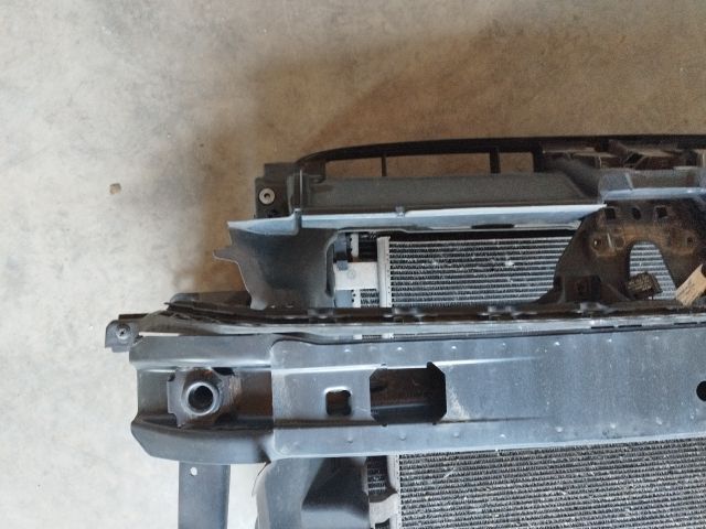 bontott VW PASSAT B8 Komplett Homlokfal (Részeivel)