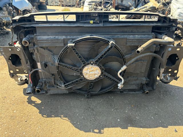 bontott VW PASSAT B8 Komplett Homlokfal (Részeivel)