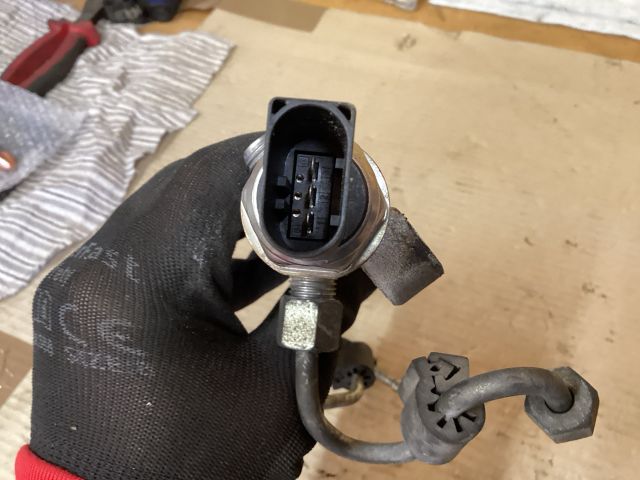 bontott VW PASSAT B8 Közösnyomócső