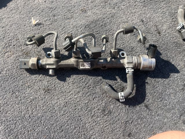 bontott VW PASSAT B8 Közösnyomócső