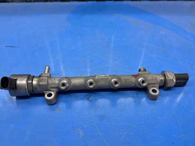 bontott VW PASSAT B8 Közösnyomócső