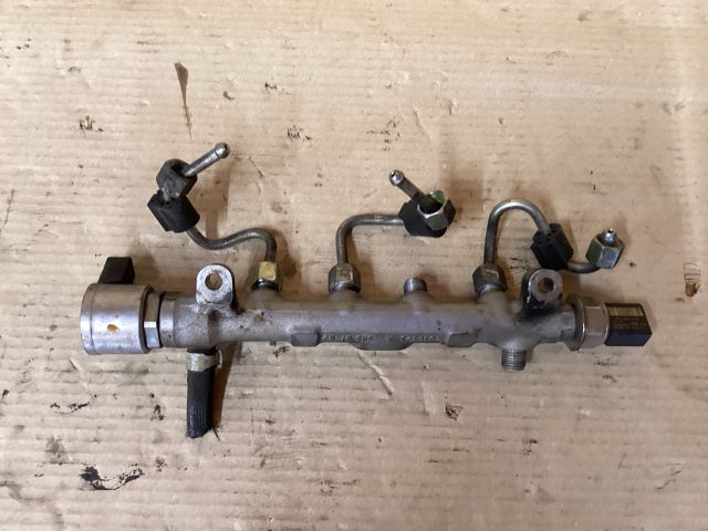 bontott VW PASSAT B8 Közösnyomócső