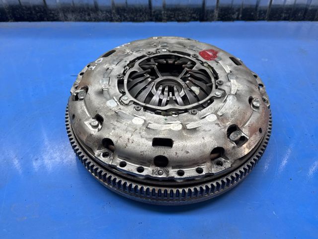 bontott VW PASSAT B8 Kuplung Szett Lendkerékkel