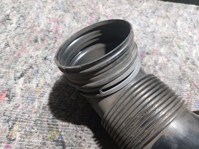 bontott VW PASSAT B8 Légbeömlő Cső