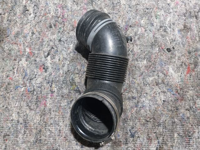 bontott VW PASSAT B8 Légbeömlő Cső